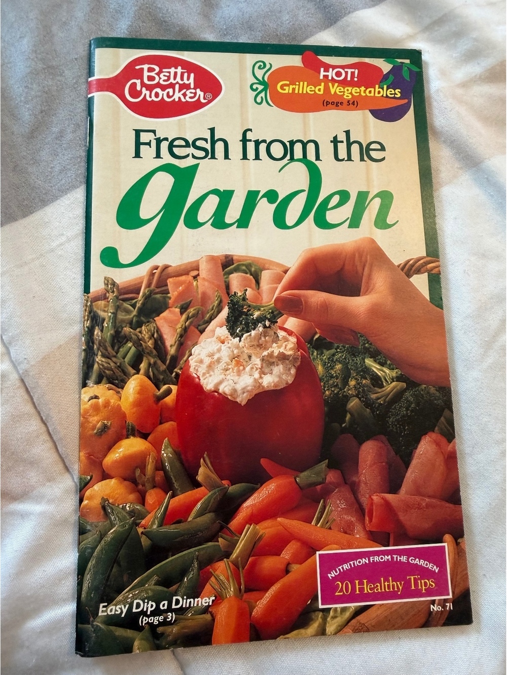 Betty Crocker Fresh from the Garden Cookbook Magazine No. 71